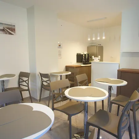 Guest house Dimora Di Charme 2 3*